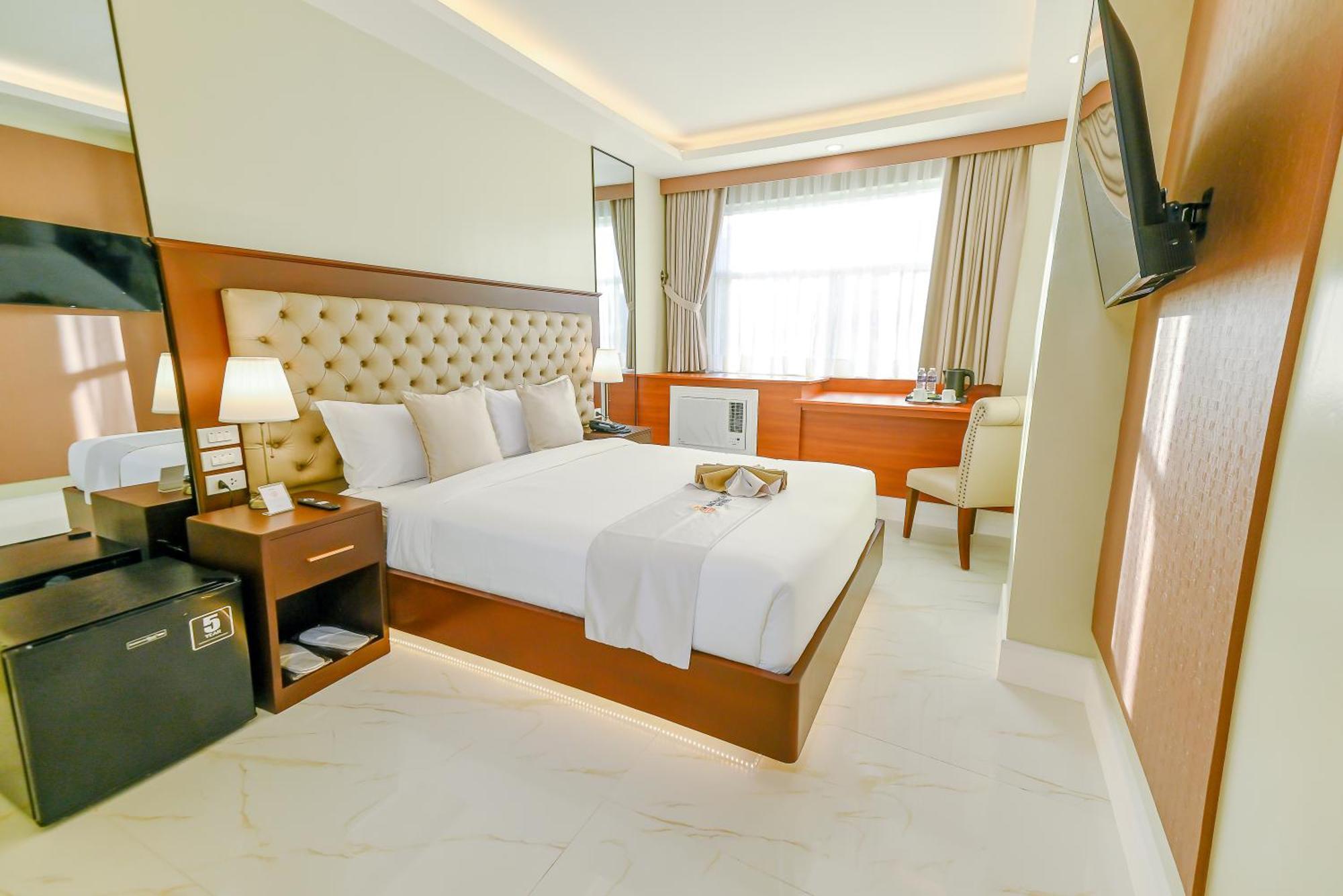 Monaco Hotel Taytay  외부 사진